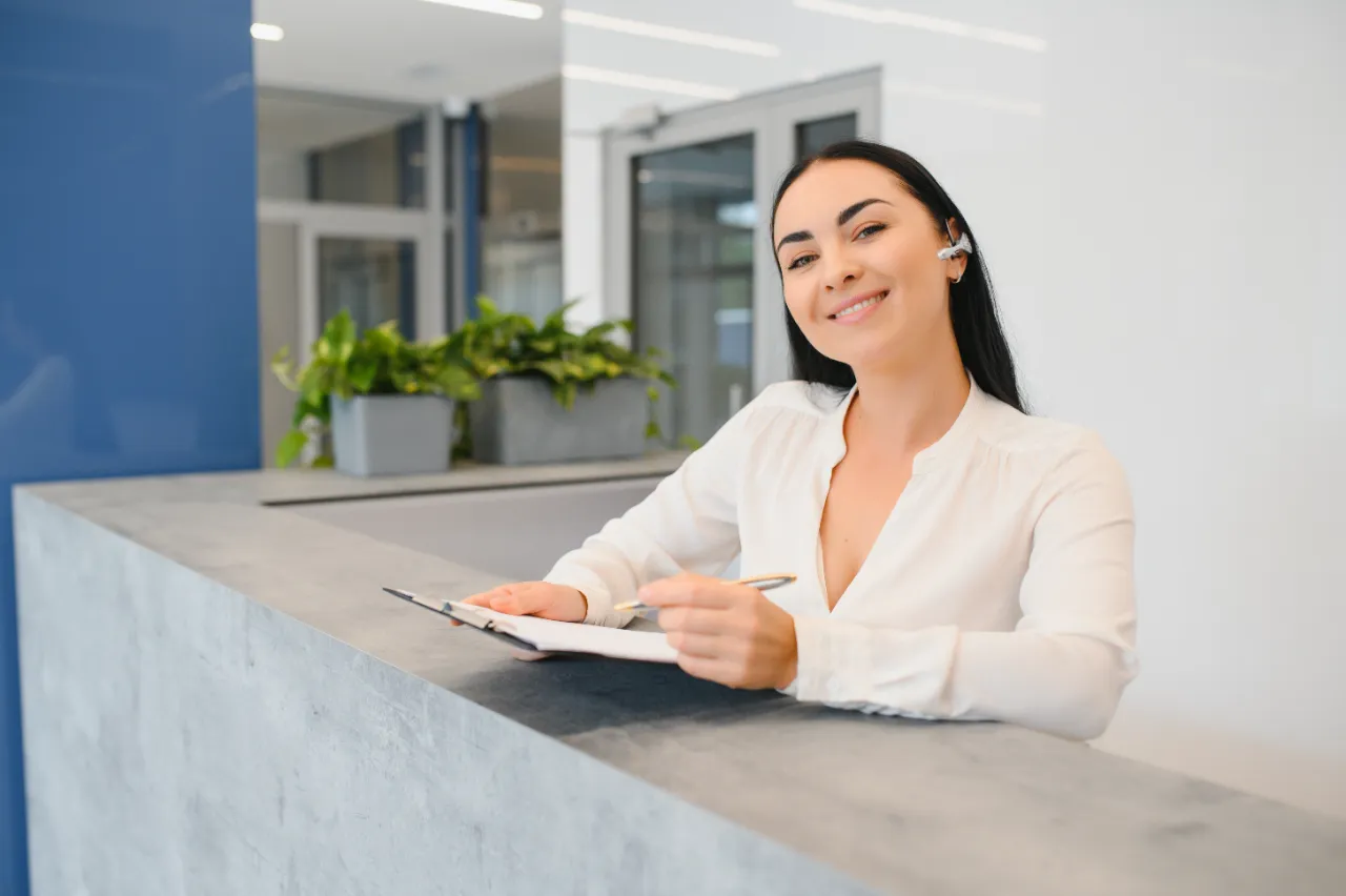 Como registrar um funcionário para atuar no atendimento e recepção do consultório